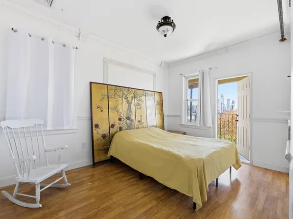 1012 Palisade Avenue image 10 of 19