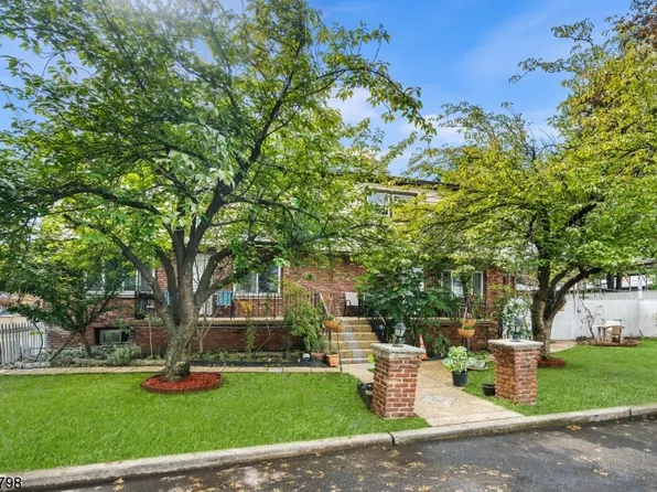 357 E 1st St, Clifton City, NJ 07011