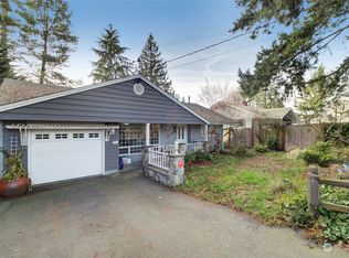 18069 7th Ave NE, Seattle, WA 98155