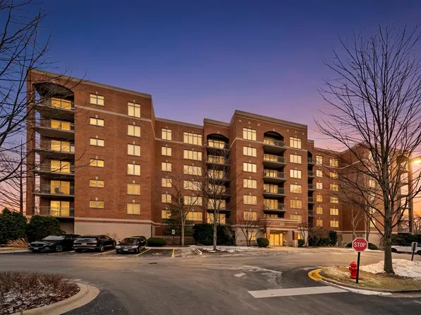 430 S Western Ave Unit 601, Des Plaines, IL 60016