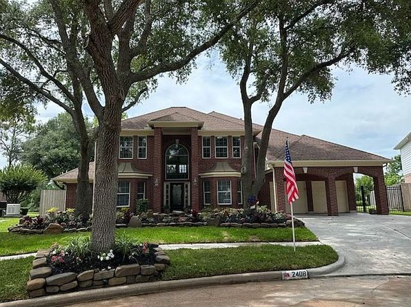 2408 Sawgrass Ct