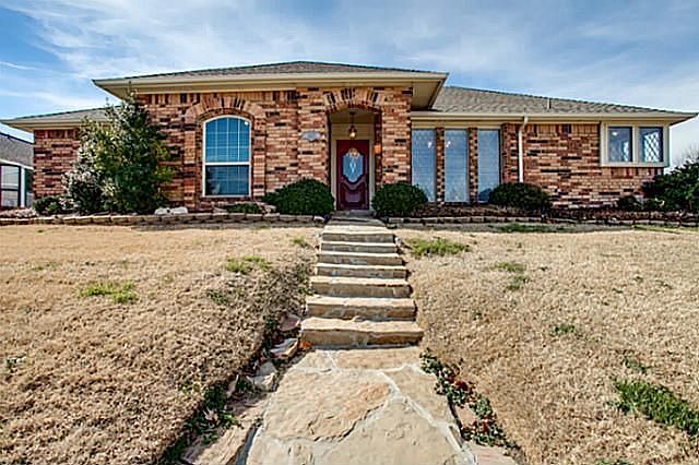 1st image of 4621 Silverthorn Dr