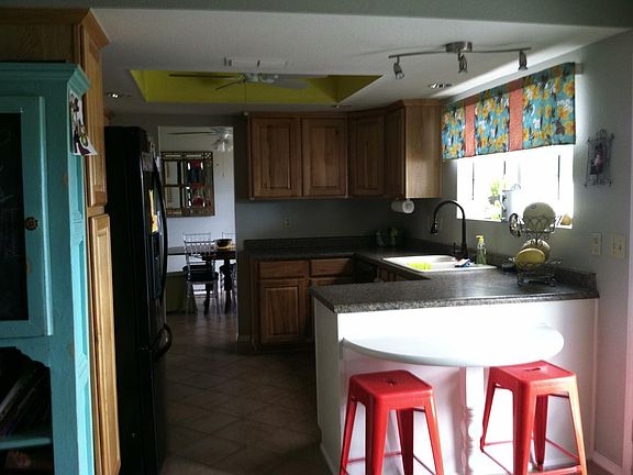 Kitchen with a breakfast bar