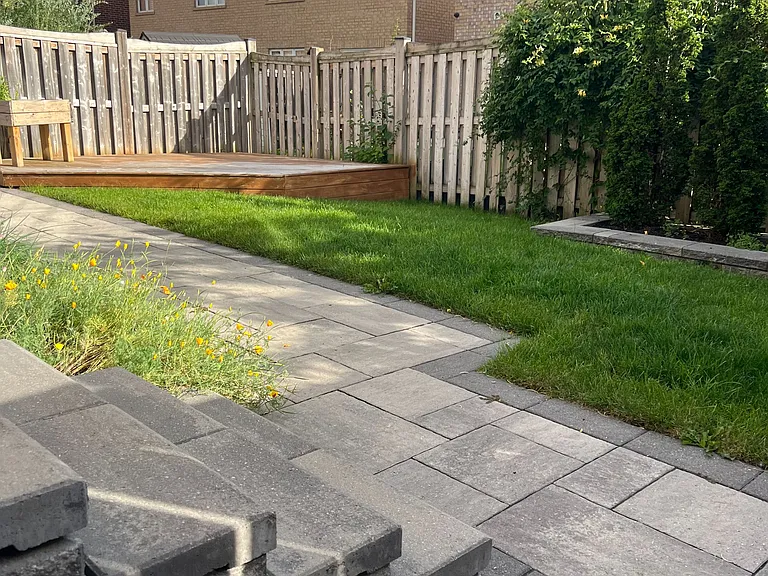 870 McEwan Dr — Photo 14