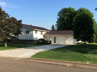 309 W Linden St, Abbotsford, WI 54405