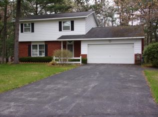 6100 Stewart Ct, Oscoda, MI 48750