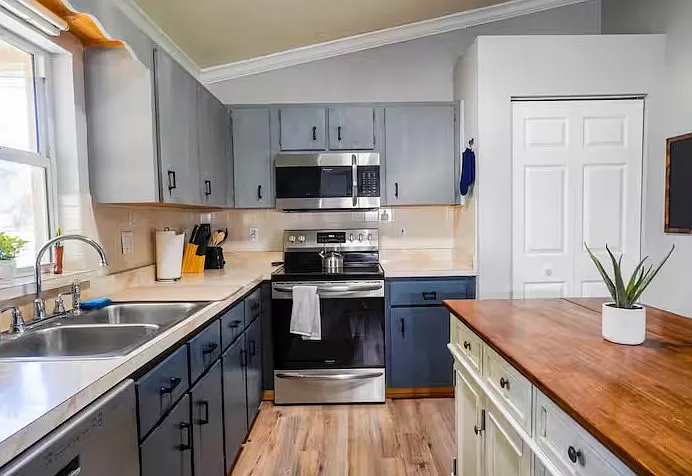 2195 SW 80th Ave — Photo 5