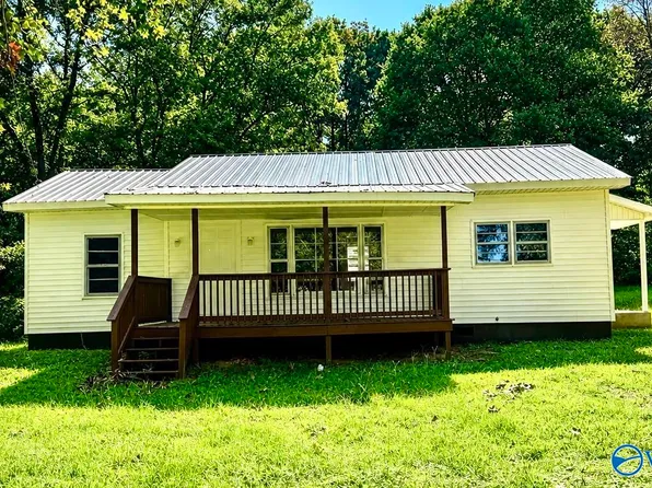 772 E McKinney Ave, Albertville, AL 35951
