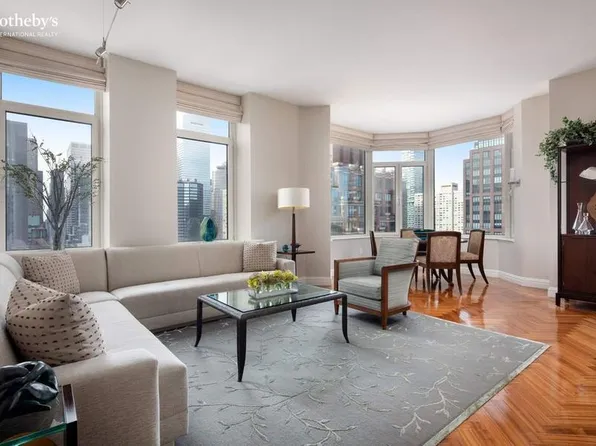 400 East 51st Street image 1 of 10