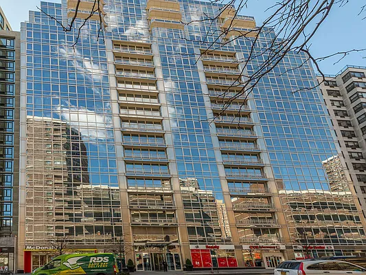 Sold by Nest Seekers International | media 9