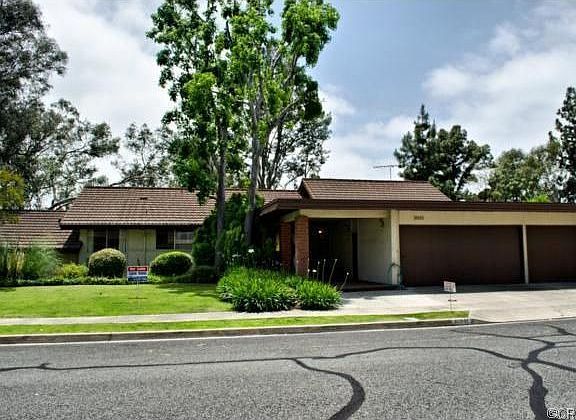 2nd image of 10941 Cherry Hill Dr