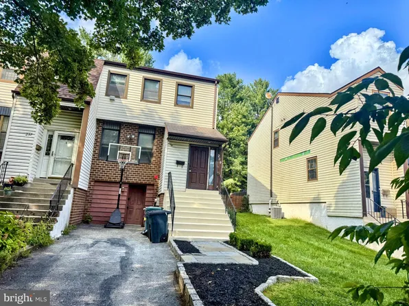 239 Birch Dr, Lafayette Hill, PA 19444