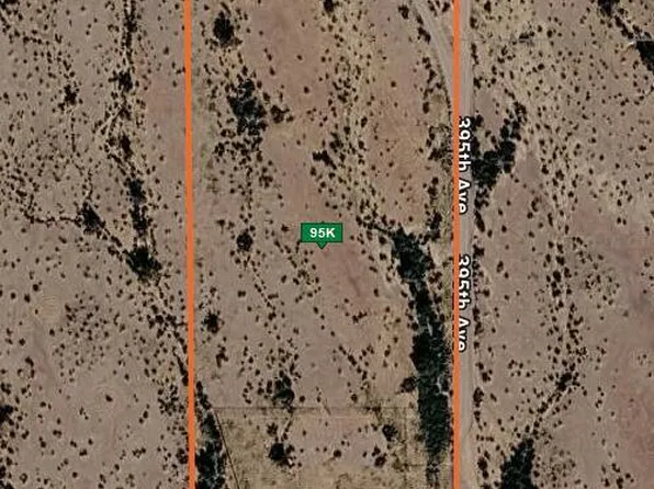 39500 W Northern Avenue #J, Tonopah, AZ 85354