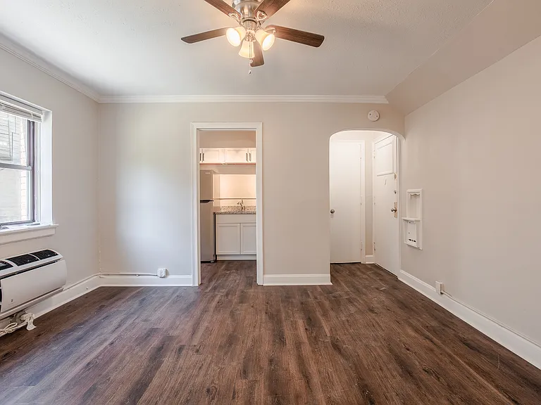 2315 Kemper Lane — Photo 14