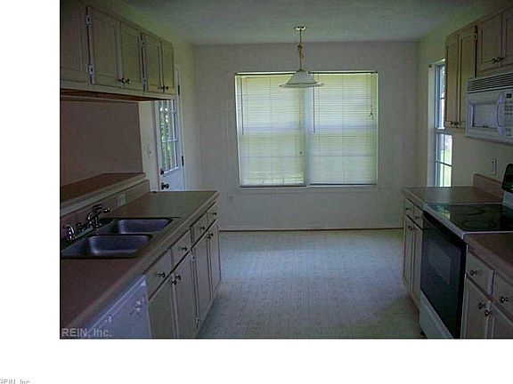 2nd image of 3606 Canal Turn Ct