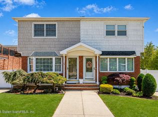 85 Abingdon Ave, Staten Island, NY 10308