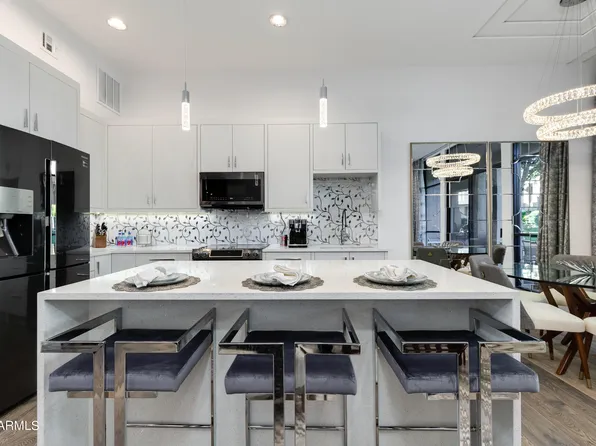 2802 E Camino Acequia Dr #7, Phoenix, AZ 85016