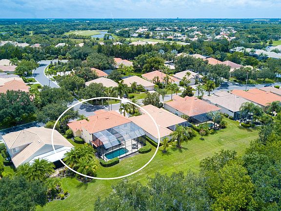 5th image of 6839 Bay Hill Dr