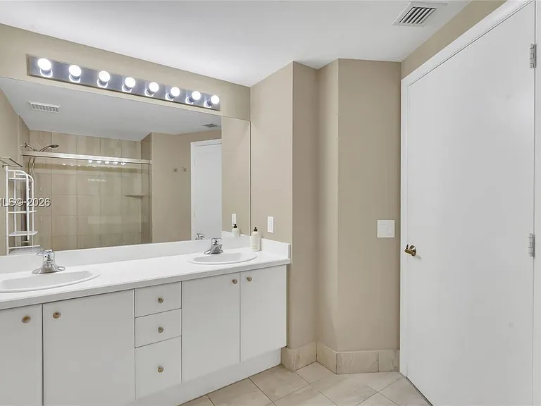 2475 Brickell Ave #2501 — Photo 27