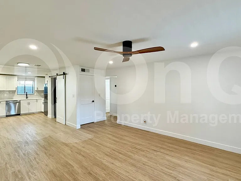 1840 W Thomas Rd #10 — Photo 7