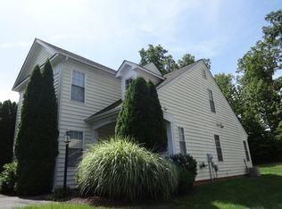 2334 Ravenswood Ct, Charlottesville, VA 22911