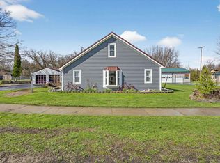 99 E Elmwood Ave, Leonard, MI