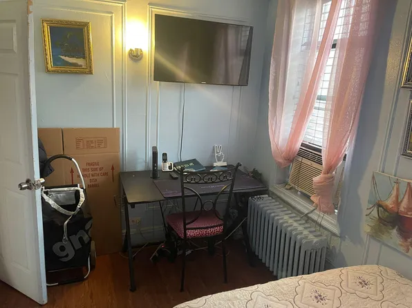 (undisclosed Address), Bronx, NY 10467