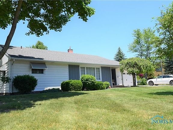 5th image of 205 E Willow St