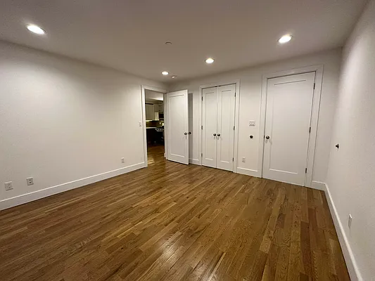 Rented by Marquis Real Estate Services | media 6