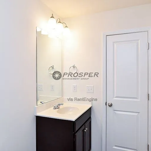 248 Elmhaven Dr — Photo 22