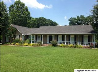 158 Lakeview Cir, Albertville, AL 35950