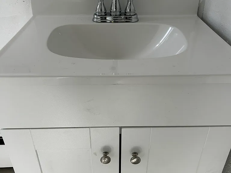 400 Whitney Ave #17 — Photo 16