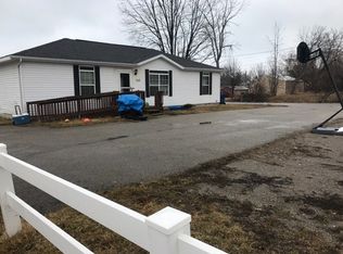 103 Alma Ln, Houghton Lake, MI 48629