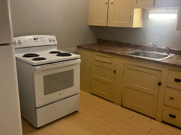 7 Bank St #7, Saint Albans, VT 05478