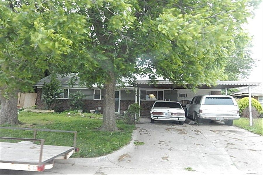 1st image of 1106 SW 42nd St