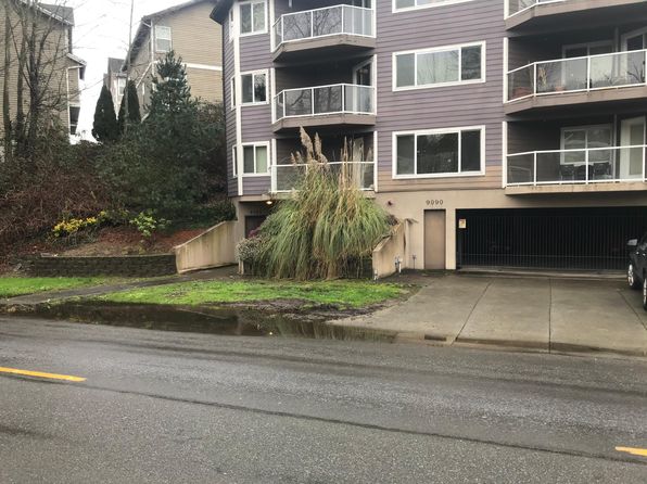 9090 Ravenna Ave NE #202