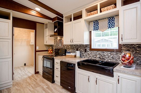 2nd image of 927 Laura Lee Cir