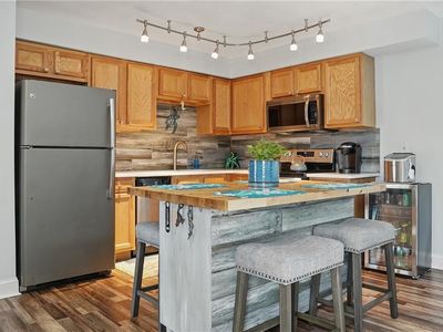 1055 Ocean Pebbles Way, Virginia Beach, VA, 23451