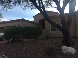 6570 N Shadow Run Dr, Tucson, AZ 85704