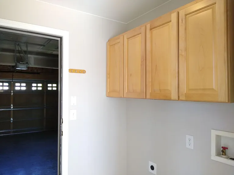 340 Andrew Dr — Photo 19