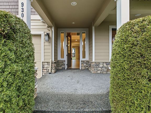 3rd image of 9301 126th Ave NE