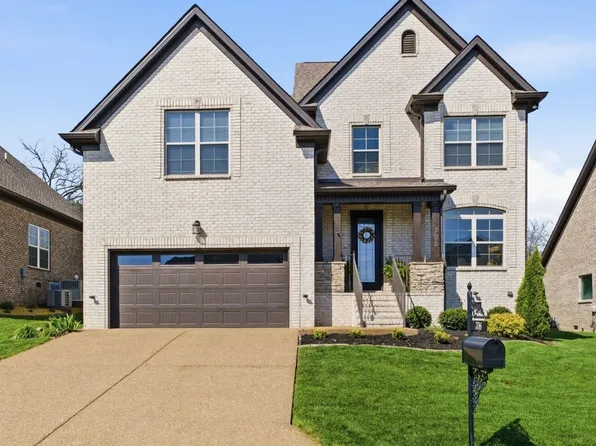 706 Brooke Cv, Mount Juliet, TN 37122