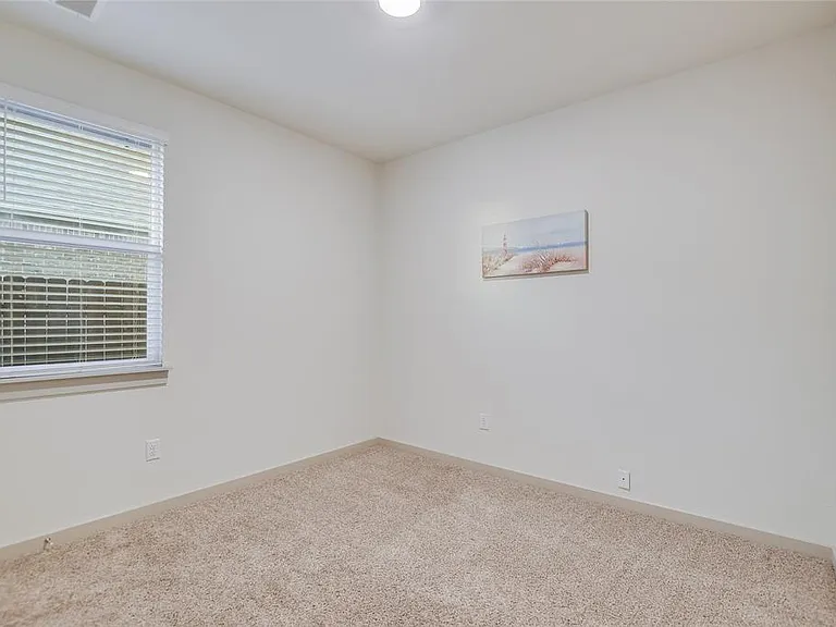 2244 Alamar Walk — Photo 15