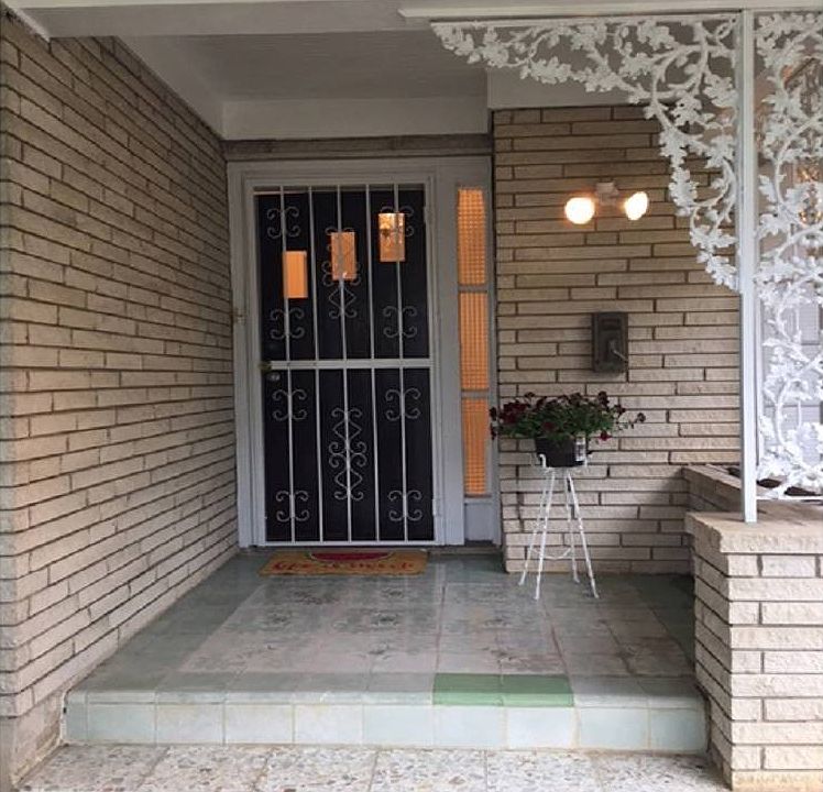 1st image of 401 Beverly Dr