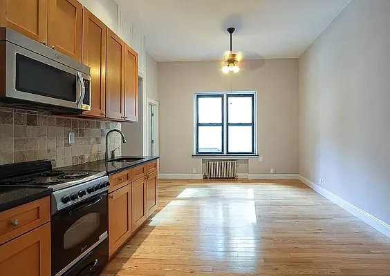 Rented by REAL New York | media 20