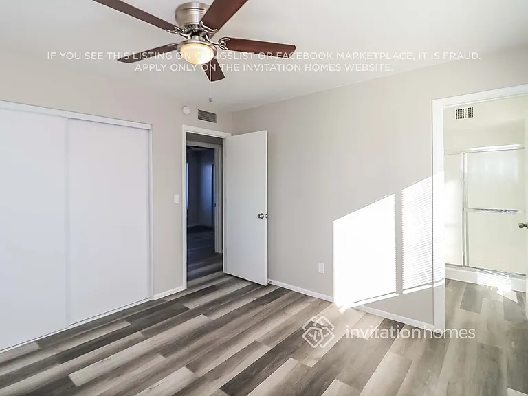 8509 W Golden Ln — Photo 11