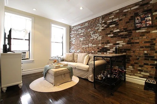 Rented by Voro New York | media 13