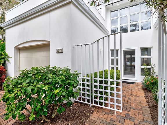 2nd image of 8371 Baytree Dr Unit 8371
