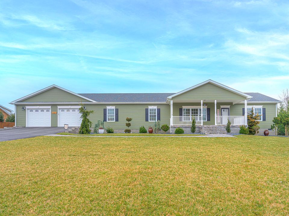 1st image of 2040 Pleasant Hill Dr