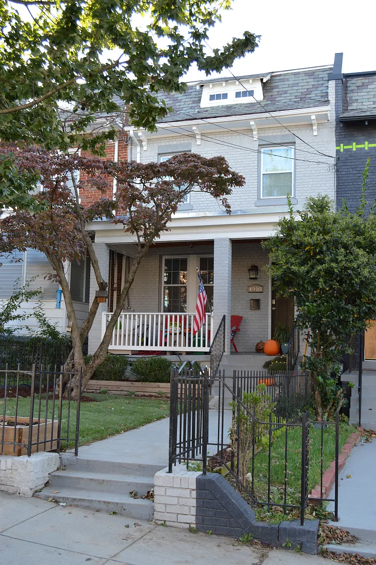 4910 4th St NW photo 1